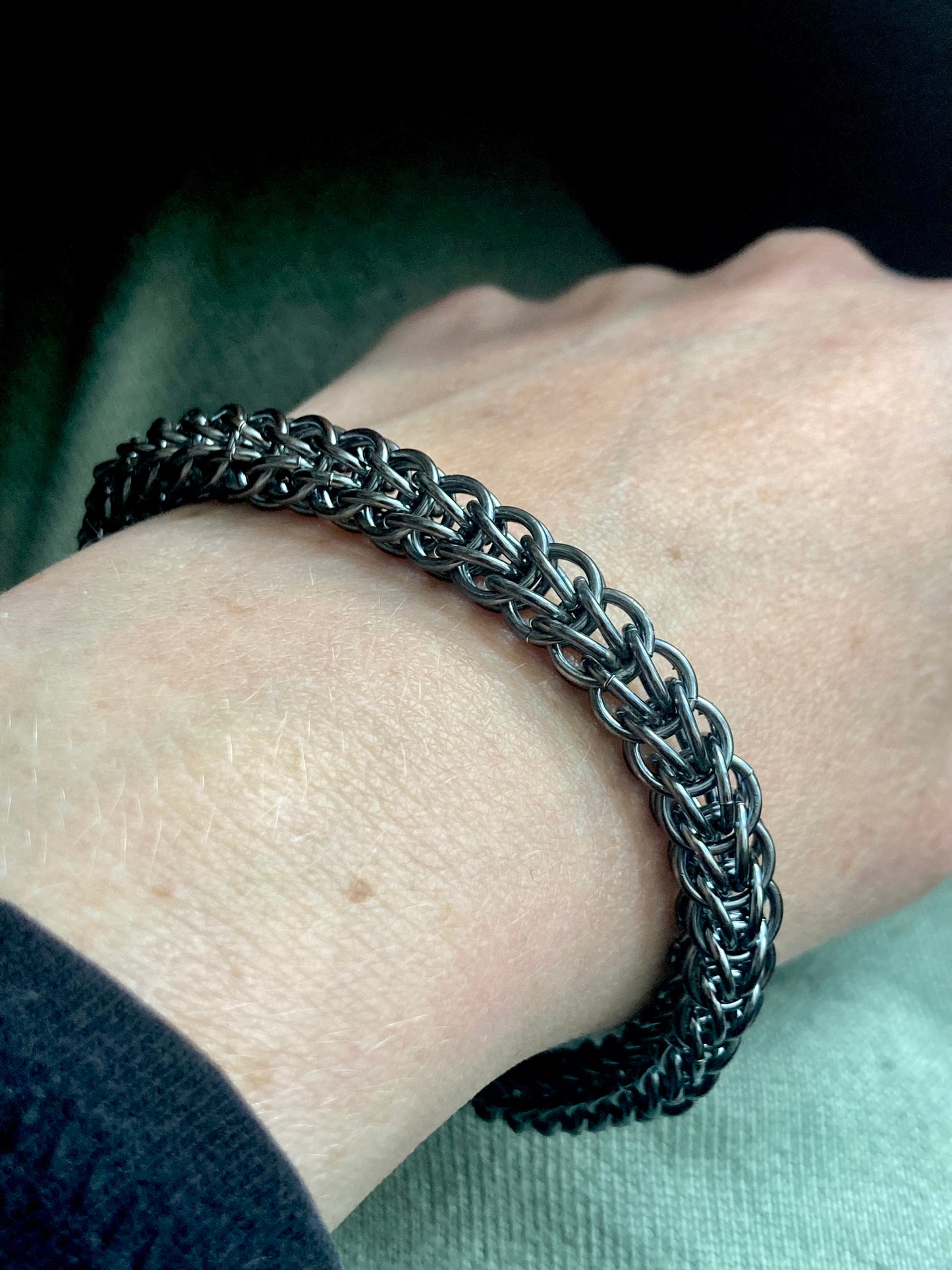Chunky Foxtail Chainmaille Bracelet in Oxidized Silver